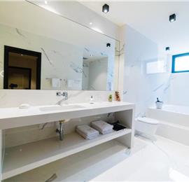 Luxury 7 Bedroom Dubrovnik Beachfront Villa with Infinity Pool, Sleeps 14
